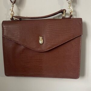 DEENA & OZZY vintage crossbody bag brown with gold owl detail